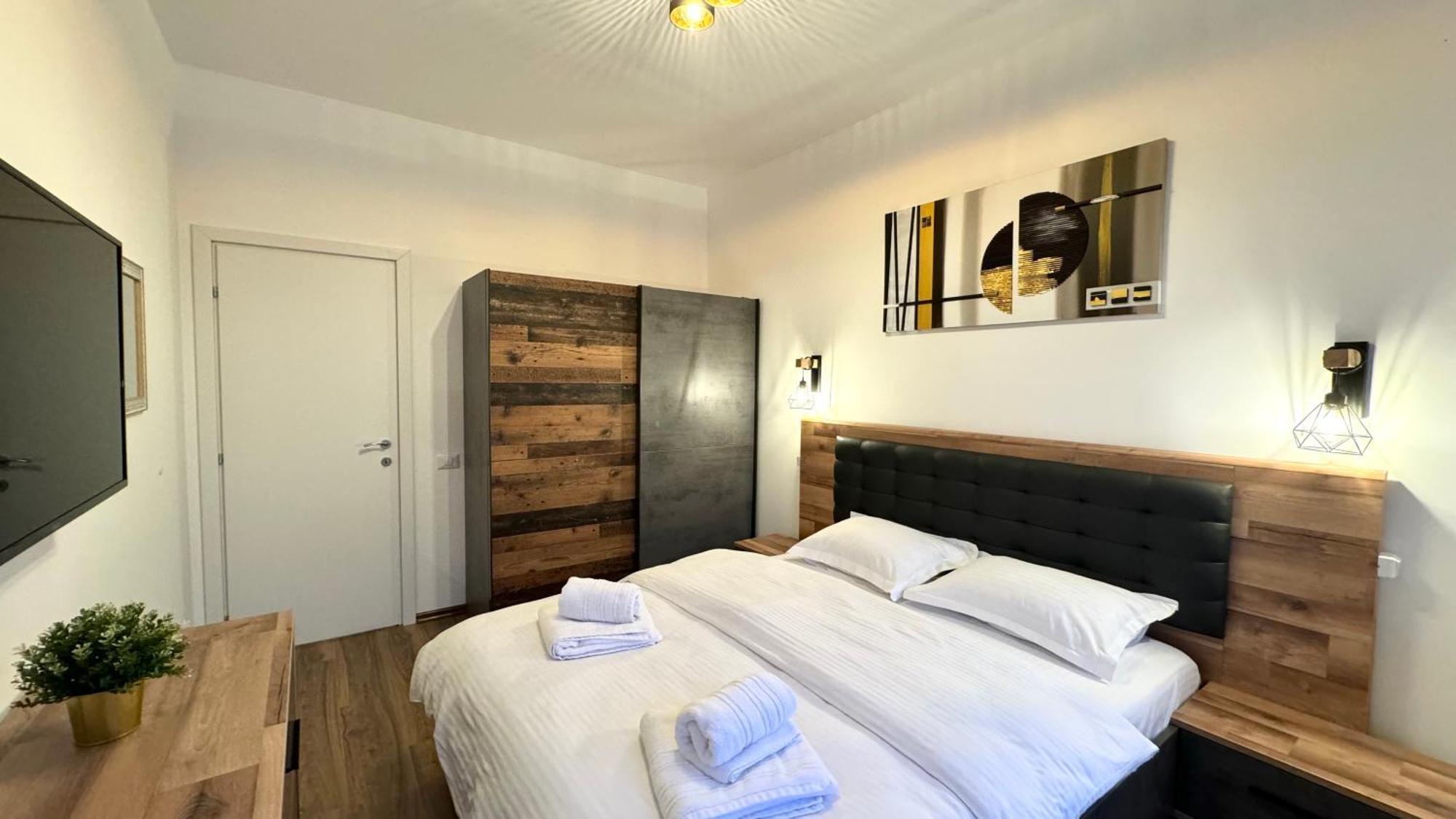 Mountain View By The River - Ev Plug * Buşteni