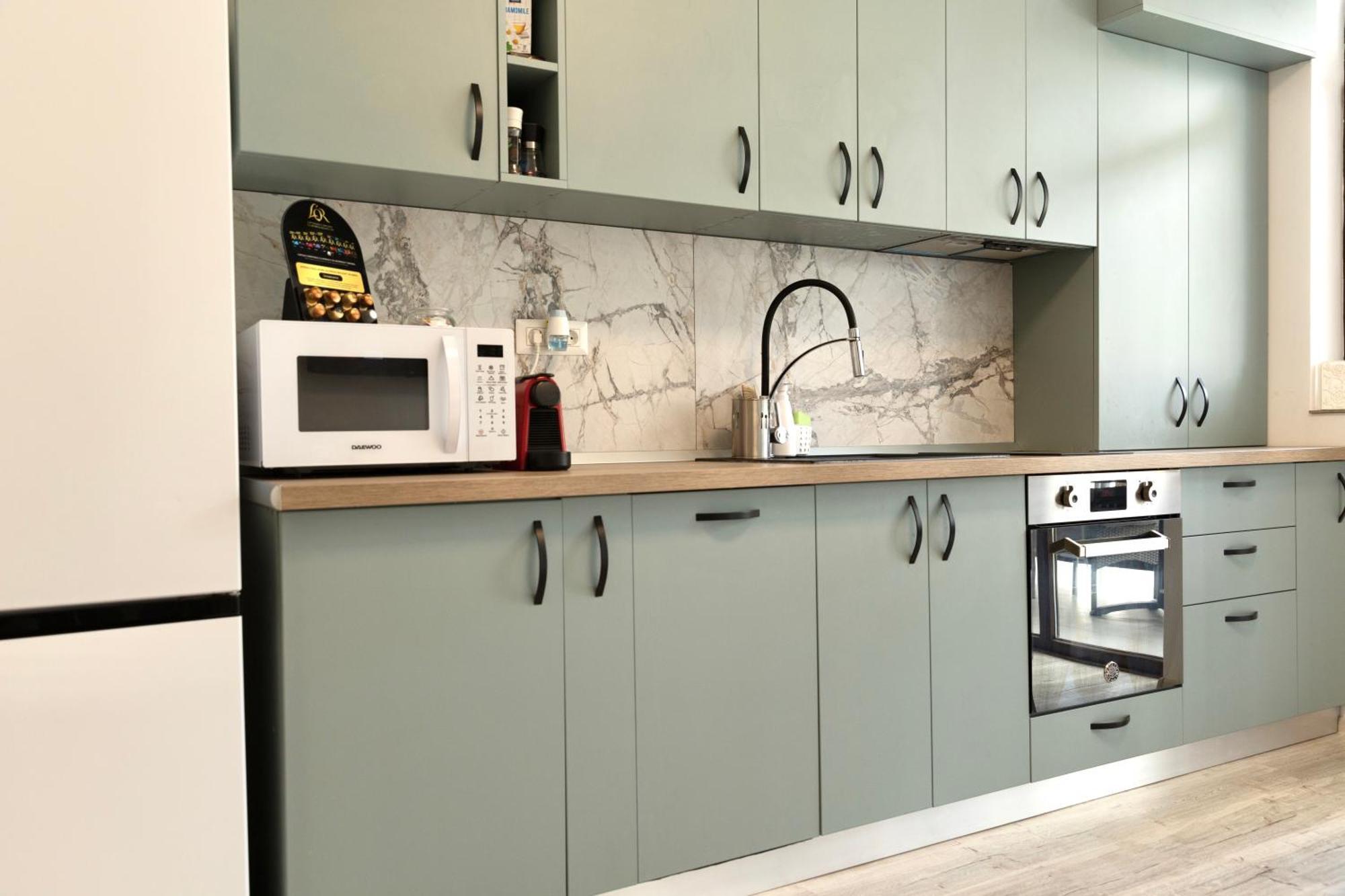 Mountain View By The River - Ev Plug Apartment Buşteni
